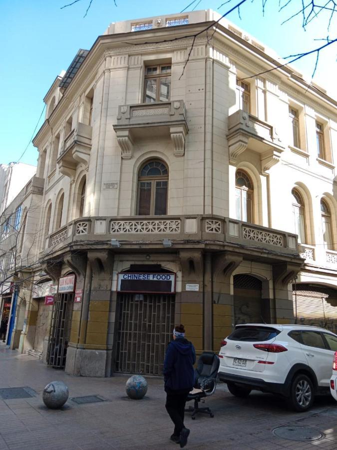 Hostal Mancora Monjitas 755 Hotel Santiago Exterior photo