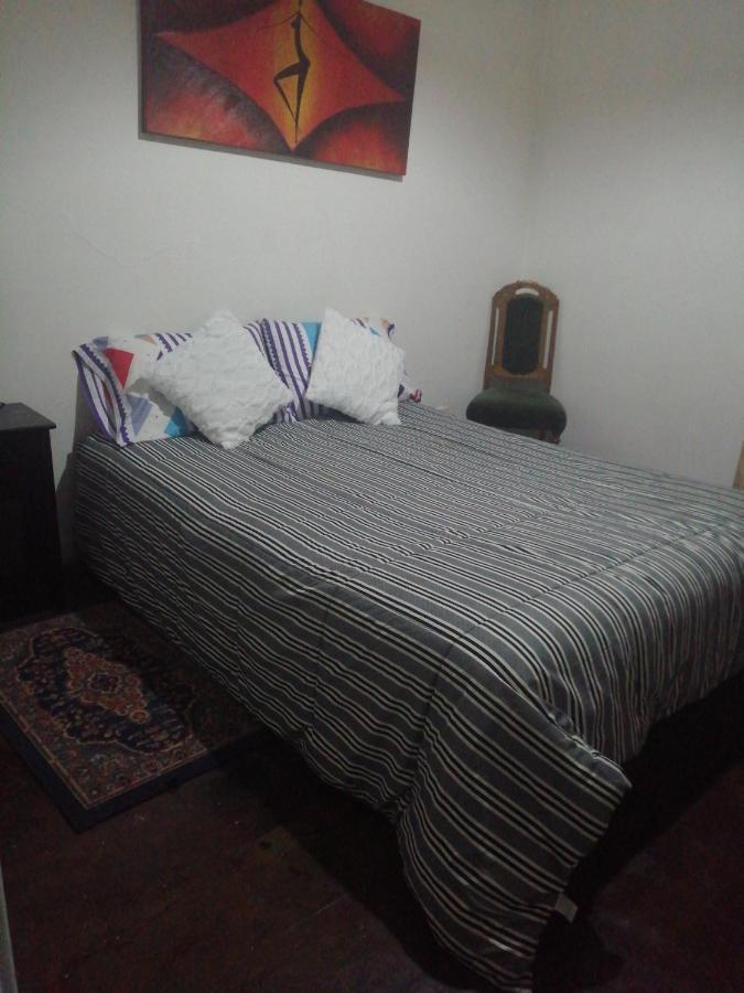 Hostal Mancora Monjitas 755 Hotel Santiago Exterior photo