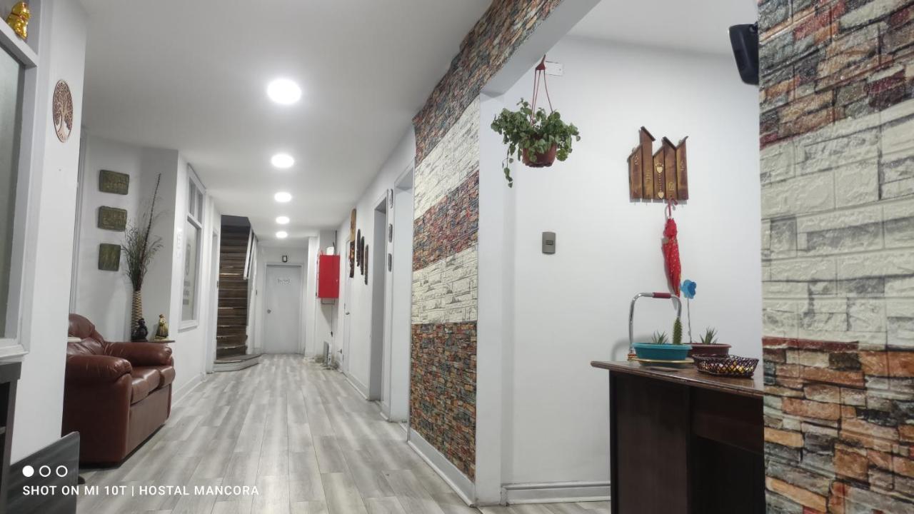 Hostal Mancora Monjitas 755 Hotel Santiago Exterior photo